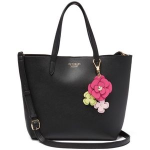 VS Tote w/charm